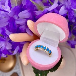🌹 Stunning Blue Rhinestone Gold Ring 🌹 Sz 7 🌹 Includes Velvet Gift Box